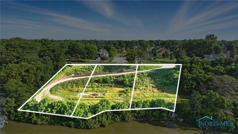 Tiny photo for 1034 River Road #3, Maumee, OH 43537 (MLS # 10007910)