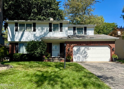 Photo of 2822 Tarrytowne Drive, Toledo, OH 43613 (MLS # 10013629)