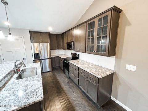 Tiny photo for 4849 Sylvan Prairie Court, Sylvania, OH 43560 (MLS # 10003116)