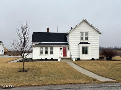 Photo of 3700 Murd Road, Sylvania, OH 43560 (MLS # 10004763)