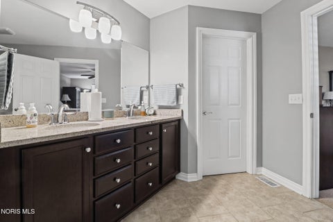 Tiny photo for 5109 Starboard Drive, Maumee, OH 43537 (MLS # 10014512)