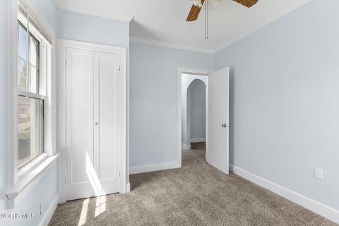 Tiny photo for 1487 Crestwood Road, Toledo, OH 43612 (MLS # 10008450)