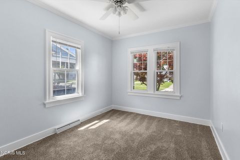 Tiny photo for 1487 Crestwood Road, Toledo, OH 43612 (MLS # 10008450)