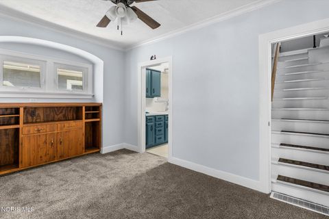 Tiny photo for 1487 Crestwood Road, Toledo, OH 43612 (MLS # 10008450)