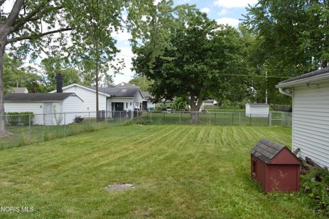 Tiny photo for 2219 Greenacre Drive, Findlay, OH 45840 (MLS # 10009163)