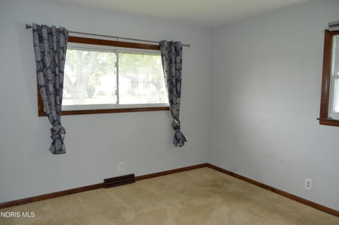 Tiny photo for 2219 Greenacre Drive, Findlay, OH 45840 (MLS # 10009163)