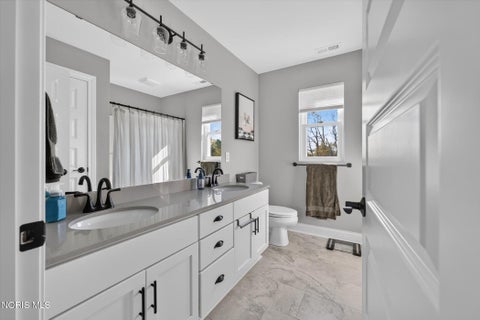 Tiny photo for 4956 Buckeye Drive, Maumee, OH 43537 (MLS # 10014665)
