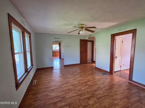 Tiny photo for 118 Seneca Avenue, Fostoria, OH 44830 (MLS # 10012584)