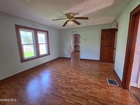 Tiny photo for 118 Seneca Avenue, Fostoria, OH 44830 (MLS # 10012584)