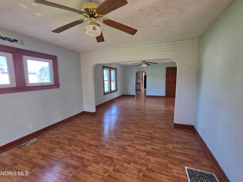 Tiny photo for 118 Seneca Avenue, Fostoria, OH 44830 (MLS # 10012584)