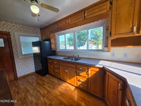 Tiny photo for 118 Seneca Avenue, Fostoria, OH 44830 (MLS # 10012584)