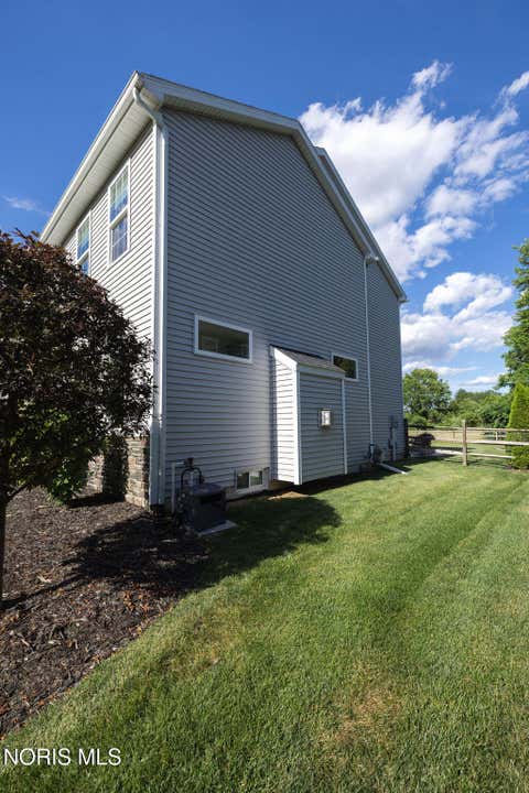 Tiny photo for 3834 Hampstead Drive, Sylvania, OH 43560 (MLS # 10009220)