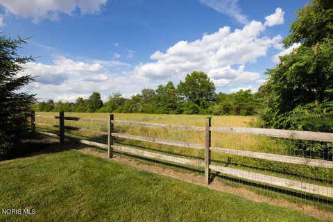 Tiny photo for 3834 Hampstead Drive, Sylvania, OH 43560 (MLS # 10009220)