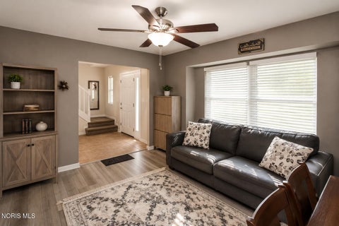 Tiny photo for 5678 Greenridge Drive, Toledo, OH 43615 (MLS # 10010603)