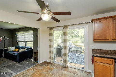 Tiny photo for 5678 Greenridge Drive, Toledo, OH 43615 (MLS # 10010603)