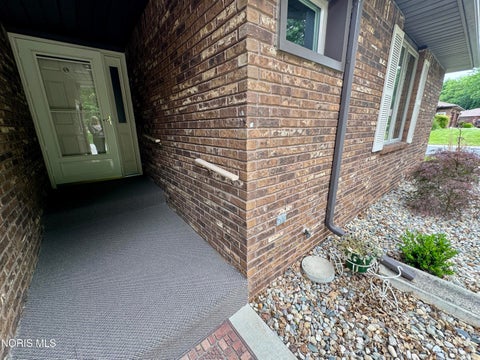 Tiny photo for 600 Wood Cree Court, Defiance, OH 43512 (MLS # 10008562)