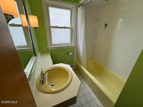Tiny photo for 1033 Branleigh Drive, Toledo, OH 43612 (MLS # 10013250)