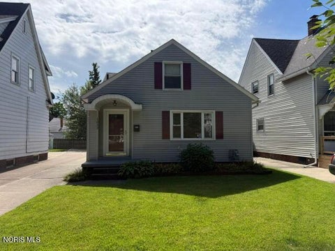 Tiny photo for 1033 Branleigh Drive, Toledo, OH 43612 (MLS # 10013250)