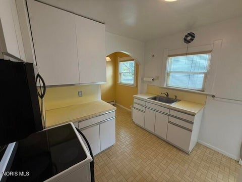 Tiny photo for 1033 Branleigh Drive, Toledo, OH 43612 (MLS # 10013250)