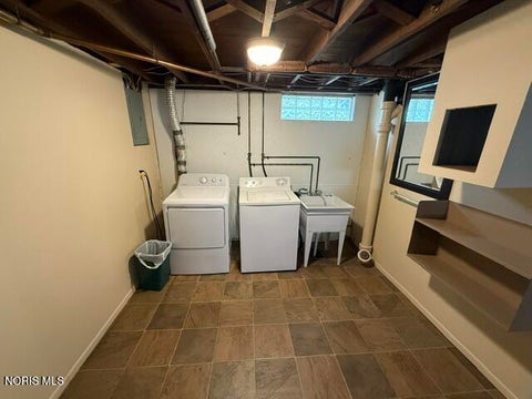 Tiny photo for 1033 Branleigh Drive, Toledo, OH 43612 (MLS # 10013250)