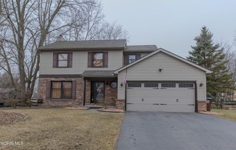 Photo of 136 Pebble Beach Drive, Holland, OH 43528 (MLS # 10004716)