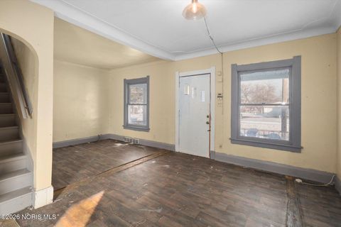Tiny photo for 1049 King Street, Toledo, OH 43607 (MLS # 10004066)
