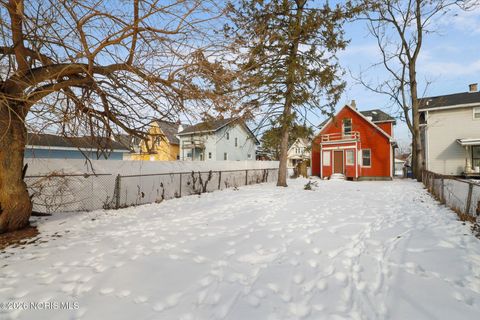 Tiny photo for 1049 King Street, Toledo, OH 43607 (MLS # 10004066)
