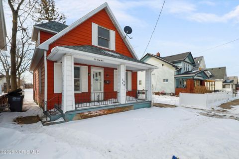 Tiny photo for 1049 King Street, Toledo, OH 43607 (MLS # 10004066)