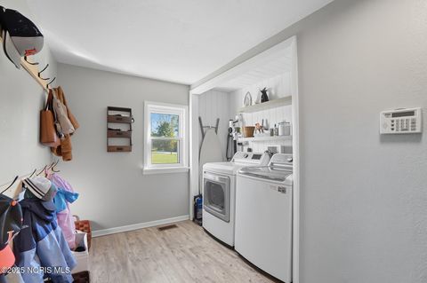 Tiny photo for 3466 County Road V, Liberty Center, OH 43532 (MLS # 10000232)