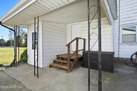 Tiny photo for 3466 County Road V, Liberty Center, OH 43532 (MLS # 10000232)
