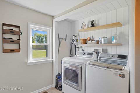 Tiny photo for 3466 County Road V, Liberty Center, OH 43532 (MLS # 10000232)