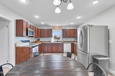 Tiny photo for 3466 County Road V, Liberty Center, OH 43532 (MLS # 10000232)