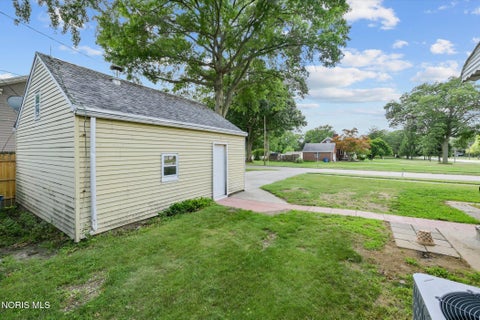 Tiny photo for 3004 Starr Avenue, Oregon, OH 43616 (MLS # 10011290)