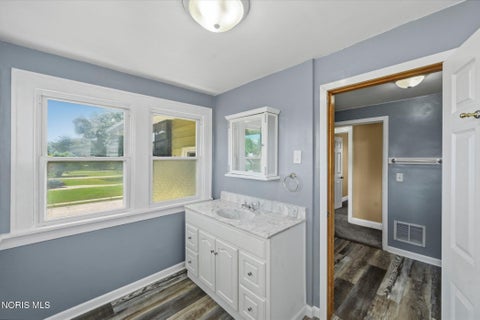 Tiny photo for 3004 Starr Avenue, Oregon, OH 43616 (MLS # 10011290)