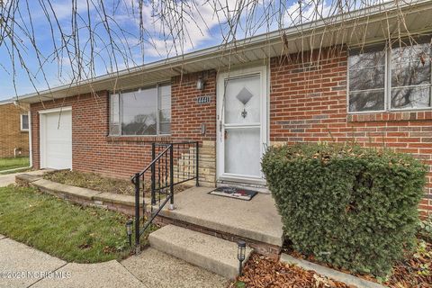 Tiny photo for 4441 290th Street, Toledo, OH 43611 (MLS # 10001887)