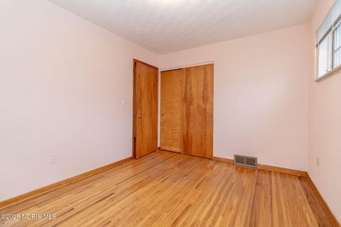 Tiny photo for 4441 290th Street, Toledo, OH 43611 (MLS # 10001887)