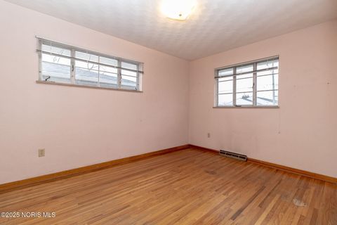 Tiny photo for 4441 290th Street, Toledo, OH 43611 (MLS # 10001887)