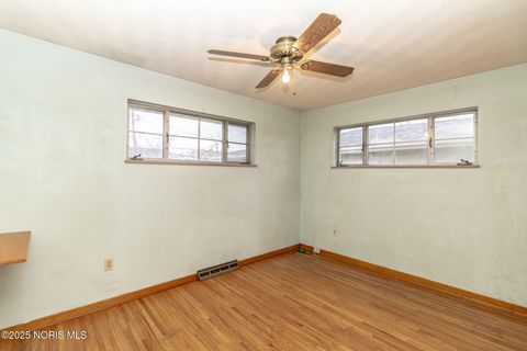 Tiny photo for 4441 290th Street, Toledo, OH 43611 (MLS # 10001887)