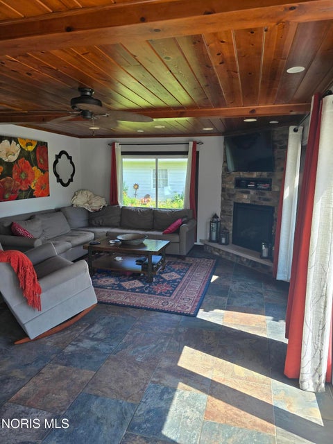 Tiny photo for 145 Gibson Court, Tiffin, OH 44883 (MLS # 10013070)