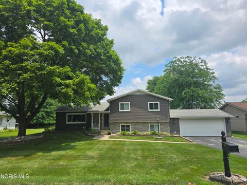 Photo of 145 Gibson Court, Tiffin, OH 44883 (MLS # 10013070)