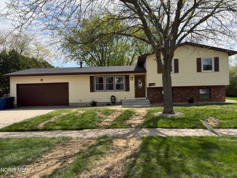 Tiny photo for 1443 Rosewood Drive, Bowling Green, OH 43402 (MLS # 10007298)