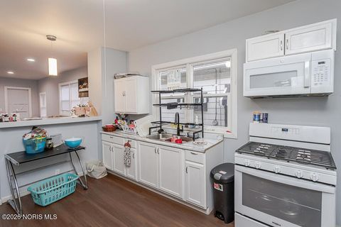 Tiny photo for 814 Stillman Street, Toledo, OH 43605 (MLS # 10002959)