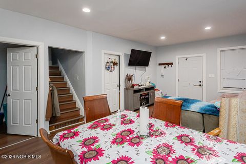 Tiny photo for 814 Stillman Street, Toledo, OH 43605 (MLS # 10002959)