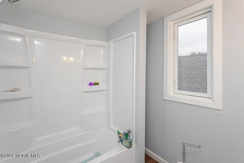 Tiny photo for 814 Stillman Street, Toledo, OH 43605 (MLS # 10002959)