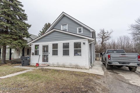 Tiny photo for 814 Stillman Street, Toledo, OH 43605 (MLS # 10002959)