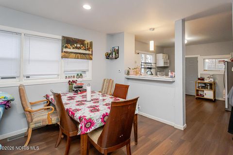 Tiny photo for 814 Stillman Street, Toledo, OH 43605 (MLS # 10002959)