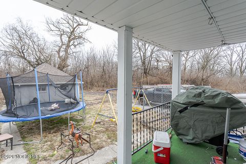 Tiny photo for 814 Stillman Street, Toledo, OH 43605 (MLS # 10002959)