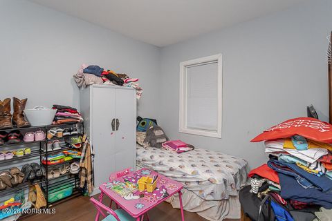 Tiny photo for 814 Stillman Street, Toledo, OH 43605 (MLS # 10002959)