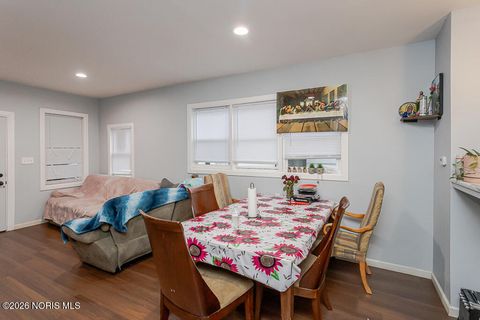 Tiny photo for 814 Stillman Street, Toledo, OH 43605 (MLS # 10002959)