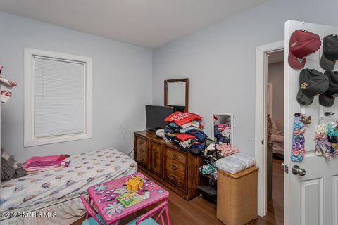 Tiny photo for 814 Stillman Street, Toledo, OH 43605 (MLS # 10002959)